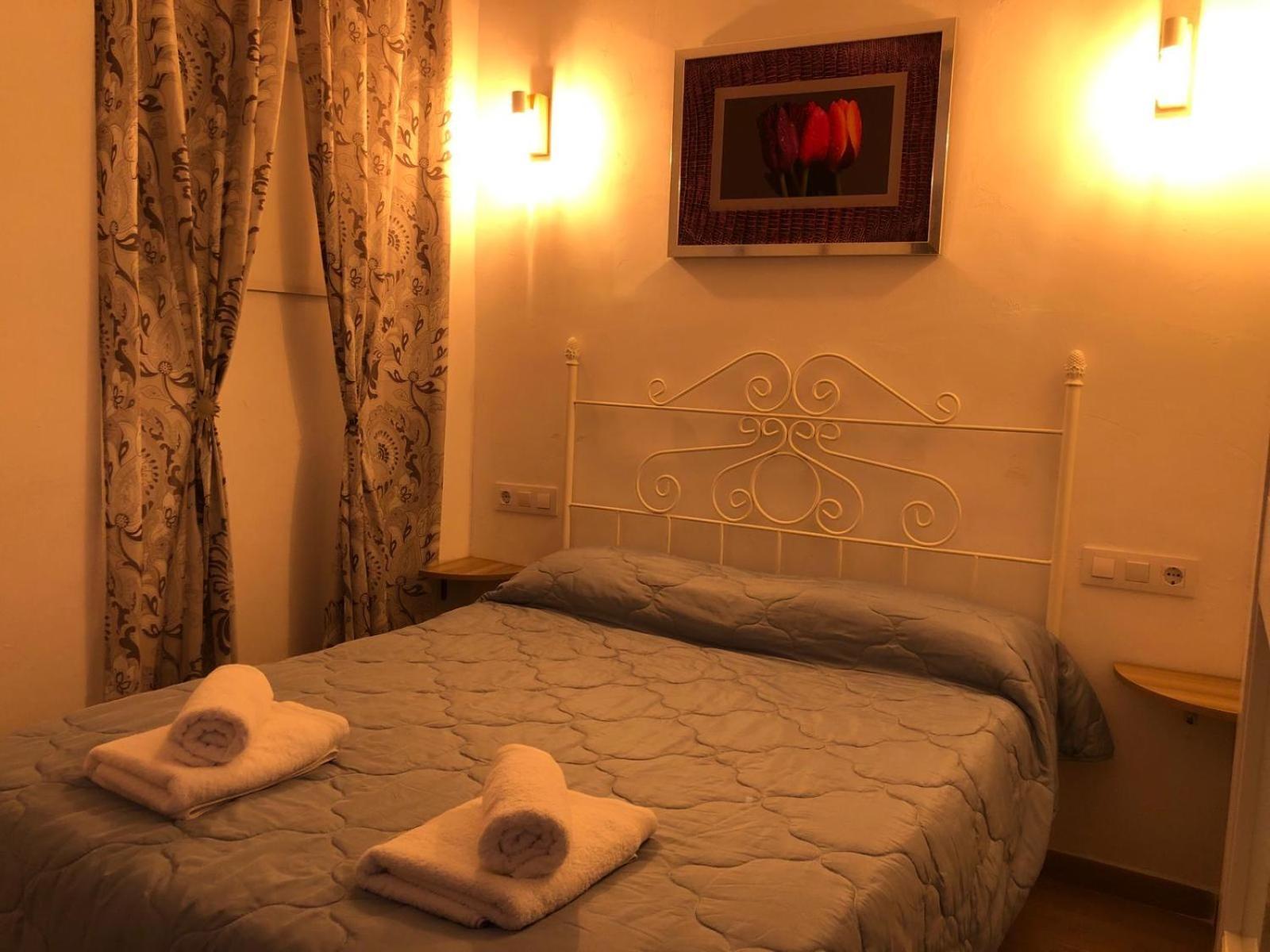 Miguel Y Rosa 2 Apartman Tíjola Kültér fotó